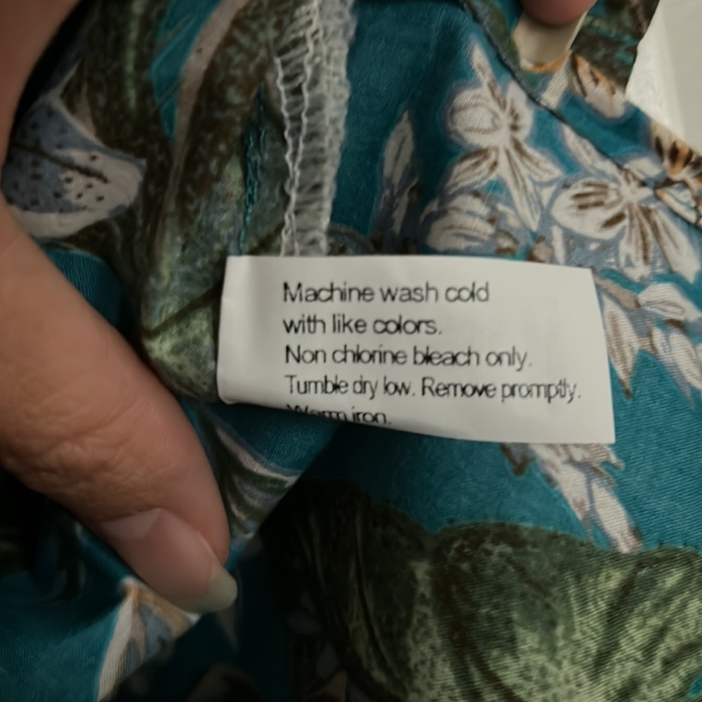 BNWT Tori Richard Aloha Shirt - Picture 4 of 4